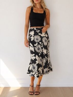 Lana Lee Black & Cream Chrysanthemum Print A-Line Midi Skirt